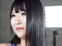 FGI19 Sexy Japanese Beauty Gets Intense Oral Pleasure