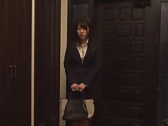 WANZ-853 Sultry Asian Maid Lures Him In For A Seductive Oral And Steamy Sex