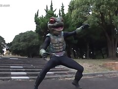 ZEPE30_01 Tiny Japanese Beauty Masterfully Uses Vibrator on Pussy