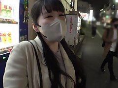 200GANA-2880 Blonde Asian Tempts with Wide Open Legs in Seductive Showdown