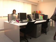 VEZZ-024 Curvy Goddess Reveals Her Stunning Body in Seductive Showdown