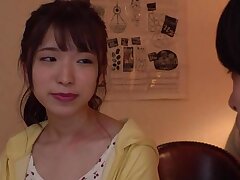 CAWD-129 Teen Virgin Thrills in Her First Hot Sexual Adventure Show