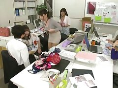 HUNTA-496 Seductive Petite Japanese Redhead Shows Her Charm Outdoors Solo